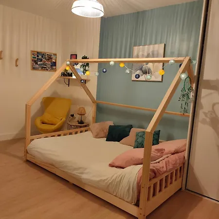 Homestay szállás Au Coeur De La Vieille Ville, Privee Independante *