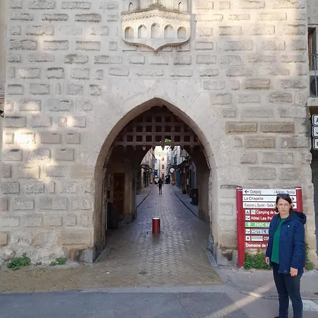 Au Coeur De La Vieille Ville, Privee Independante Sommières