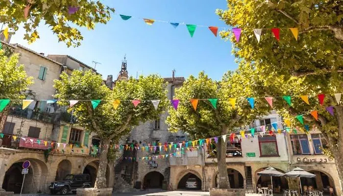 Au Coeur De La Vieille Ville, Privee Independante * Sommières