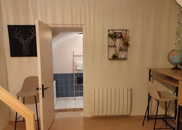 Au Coeur De La Vieille Ville, Privee Independante Quarto em Acomodações Particulares