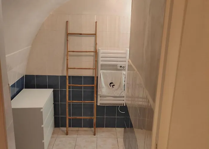 Au Coeur De La Vieille Ville, Privee Independante Quarto em Acomodações Particulares